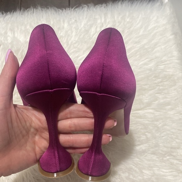 Amina Muaddi Begum Brooch pointed toe pump size 41EU - Picture 6 of 8